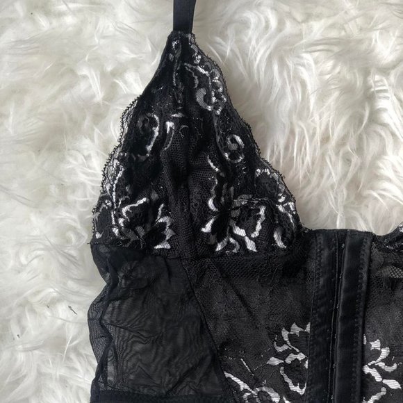 Urban Outfitters Black and Silver Embroidered Mesh Corset - Picture 4 of 6